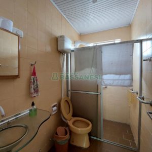 Casa Mobiliada com 135m², 2 dormitórios, no bairro Santa Catarina em Caxias do Sul para Comprar