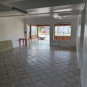 Loja com 90m², no bairro Kayser em Caxias do Sul para Alugar