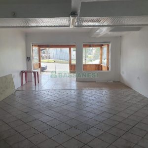 Loja com 90m², no bairro Kayser em Caxias do Sul para Alugar