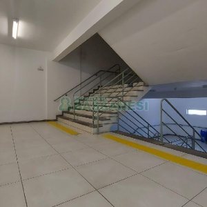 Sala com 797m², no bairro São Pelegrino em Caxias do Sul para Alugar