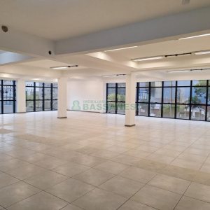 Sala com 797m², no bairro São Pelegrino em Caxias do Sul para Alugar