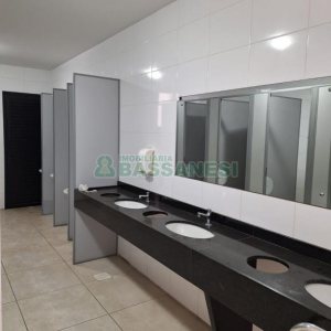 Sala com 797m², no bairro São Pelegrino em Caxias do Sul para Alugar