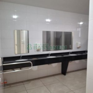 Sala com 797m², no bairro São Pelegrino em Caxias do Sul para Alugar