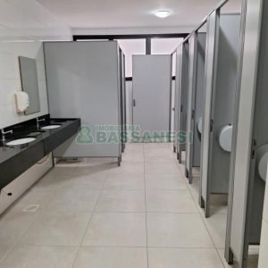 Sala com 797m², no bairro São Pelegrino em Caxias do Sul para Alugar