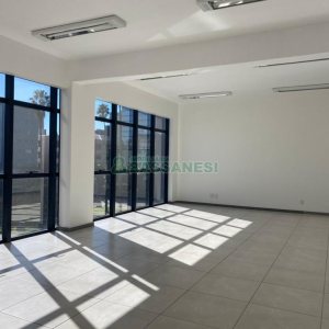 Sala com 797m², no bairro São Pelegrino em Caxias do Sul para Alugar