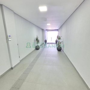 Apartamento com 65m², 2 dormitórios, 1 vaga, no bairro Jardelino Ramos em Caxias do Sul para Comprar