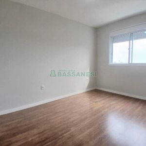 Apartamento com 65m², 2 dormitórios, 1 vaga, no bairro Jardelino Ramos em Caxias do Sul para Comprar