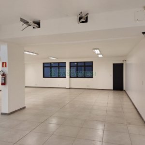 Sala com 600m², no bairro São Pelegrino em Caxias do Sul para Alugar