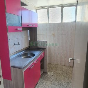 Apartamento com 38m², 1 dormitório, no bairro Centro em Caxias do Sul para Alugar