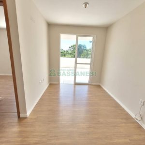 Apartamento com 81m², 2 dormitórios, 1 vaga, no bairro Jardelino Ramos em Caxias do Sul para Alugar ou Comprar