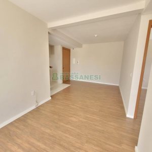 Apartamento com 81m², 2 dormitórios, 1 vaga, no bairro Jardelino Ramos em Caxias do Sul para Alugar ou Comprar