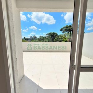 Apartamento com 81m², 2 dormitórios, 1 vaga, no bairro Jardelino Ramos em Caxias do Sul para Alugar ou Comprar