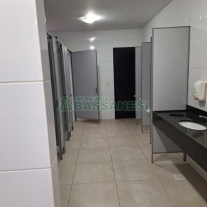 Sala com 797m², no bairro São Pelegrino em Caxias do Sul para Alugar
