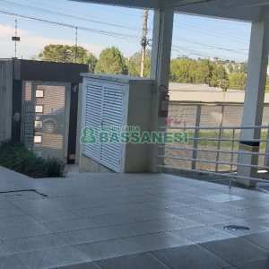 Apto Mobiliado com 52m², 2 dormitórios, 1 vaga, no bairro Presidente Vargas em Caxias do Sul para Comprar