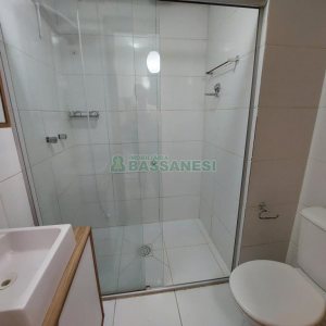 Apto Mobiliado com 52m², 2 dormitórios, 1 vaga, no bairro Presidente Vargas em Caxias do Sul para Comprar