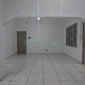 Apartamento com 43m², 1 dormitório, no bairro Centro em Caxias do Sul para Comprar