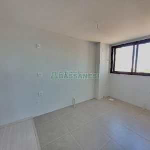 Apartamento com 71m², 2 dormitórios, 2 vagas, no bairro São Pelegrino em Caxias do Sul para Comprar