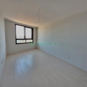 Apartamento com 71m², 2 dormitórios, 2 vagas, no bairro São Pelegrino em Caxias do Sul para Comprar
