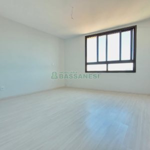 Apartamento com 71m², 2 dormitórios, 2 vagas, no bairro São Pelegrino em Caxias do Sul para Comprar