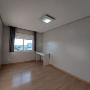 Apto Mobiliado com 89m², 2 dormitórios, 2 vagas, no bairro São Pelegrino em Caxias do Sul para Comprar