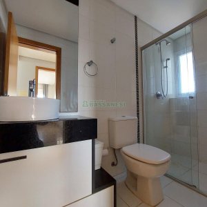 Apto Mobiliado com 89m², 2 dormitórios, 2 vagas, no bairro São Pelegrino em Caxias do Sul para Comprar