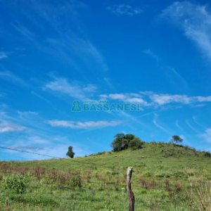 Chácara, no bairro Vila Seca em Caxias do Sul para Comprar