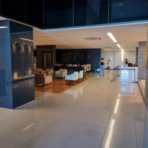 Sala com 48m², no bairro Villagio Iguatemi em Caxias do Sul para Alugar ou Comprar