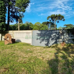 Terreno com 824m², no bairro Sant Etiene em Caxias do Sul para Comprar
