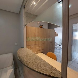Sala com 53m², no bairro Lourdes em Caxias do Sul para Comprar