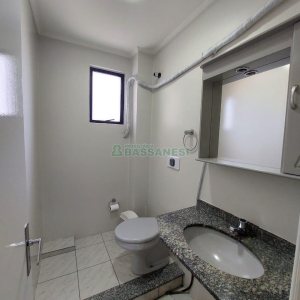 Sala com 53m², no bairro Lourdes em Caxias do Sul para Comprar