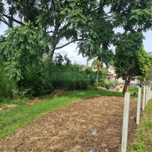 Terreno com 999m², no bairro Cruzeiro em Caxias do Sul para Comprar