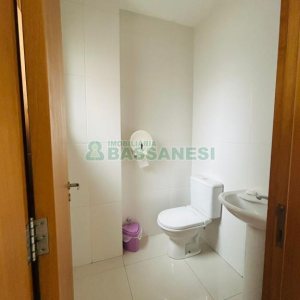 Sala com 100m², 1 vaga, no bairro Centro em Caxias do Sul para Alugar