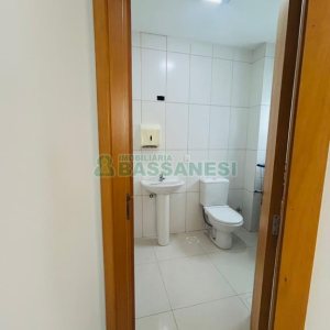 Sala com 100m², 1 vaga, no bairro Centro em Caxias do Sul para Alugar