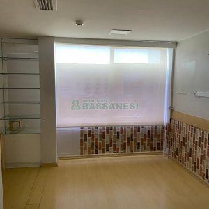 Sala com 48m², no bairro Centro em Caxias do Sul para Alugar