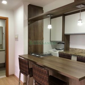 Apto Mobiliado com 45m², 1 dormitório, 1 vaga, no bairro Madureira em Caxias do Sul para Alugar