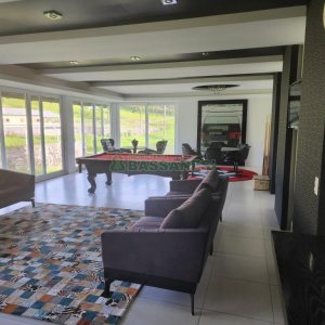 Chácara com 400m², 3 dormitórios, 4 vagas, no bairro De Lazzer em Caxias do Sul para Comprar