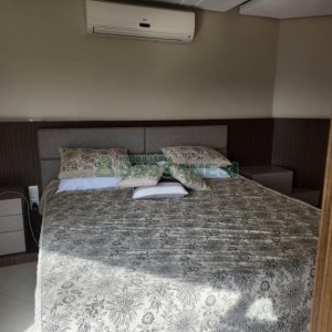 Chácara com 400m², 3 dormitórios, 4 vagas, no bairro De Lazzer em Caxias do Sul para Comprar