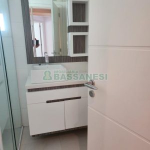 Chácara com 400m², 3 dormitórios, 4 vagas, no bairro De Lazzer em Caxias do Sul para Comprar