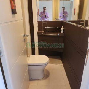 Chácara com 400m², 3 dormitórios, 4 vagas, no bairro De Lazzer em Caxias do Sul para Comprar