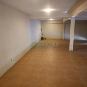 Chácara com 400m², 3 dormitórios, 4 vagas, no bairro De Lazzer em Caxias do Sul para Comprar