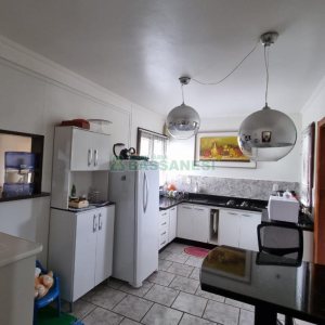 Apartamento com 150m², 3 dormitórios, 3 vagas, no bairro Cruzeiro em Caxias do Sul para Comprar