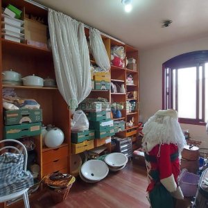 Casa com 382m², 3 vagas, no bairro Santa Catarina em Caxias do Sul para Comprar