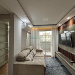 Apto Mobiliado com 55m², 2 dormitórios, 1 vaga, no bairro De Lazzer em Caxias do Sul para Alugar