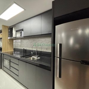 Apto Mobiliado com 55m², 2 dormitórios, 1 vaga, no bairro De Lazzer em Caxias do Sul para Alugar