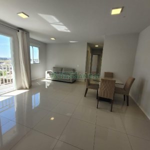 Apartamento com 80m², 2 dormitórios, 1 vaga, no bairro De Lazzer em Caxias do Sul para Comprar