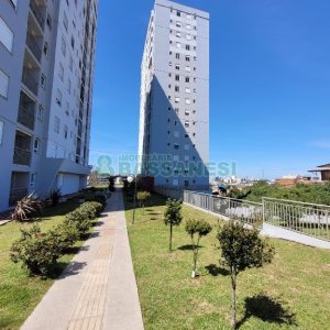 Apartamento com 80m², 2 dormitórios, 1 vaga, no bairro De Lazzer em Caxias do Sul para Comprar