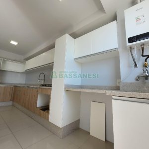 Apartamento com 80m², 2 dormitórios, 1 vaga, no bairro De Lazzer em Caxias do Sul para Comprar