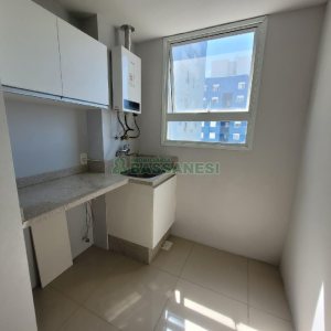 Apartamento com 80m², 2 dormitórios, 1 vaga, no bairro De Lazzer em Caxias do Sul para Comprar