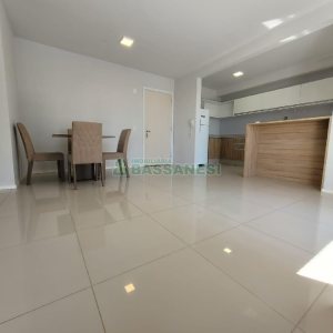 Apartamento com 80m², 2 dormitórios, 1 vaga, no bairro De Lazzer em Caxias do Sul para Comprar