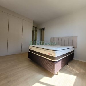 Apartamento com 80m², 2 dormitórios, 1 vaga, no bairro De Lazzer em Caxias do Sul para Comprar
